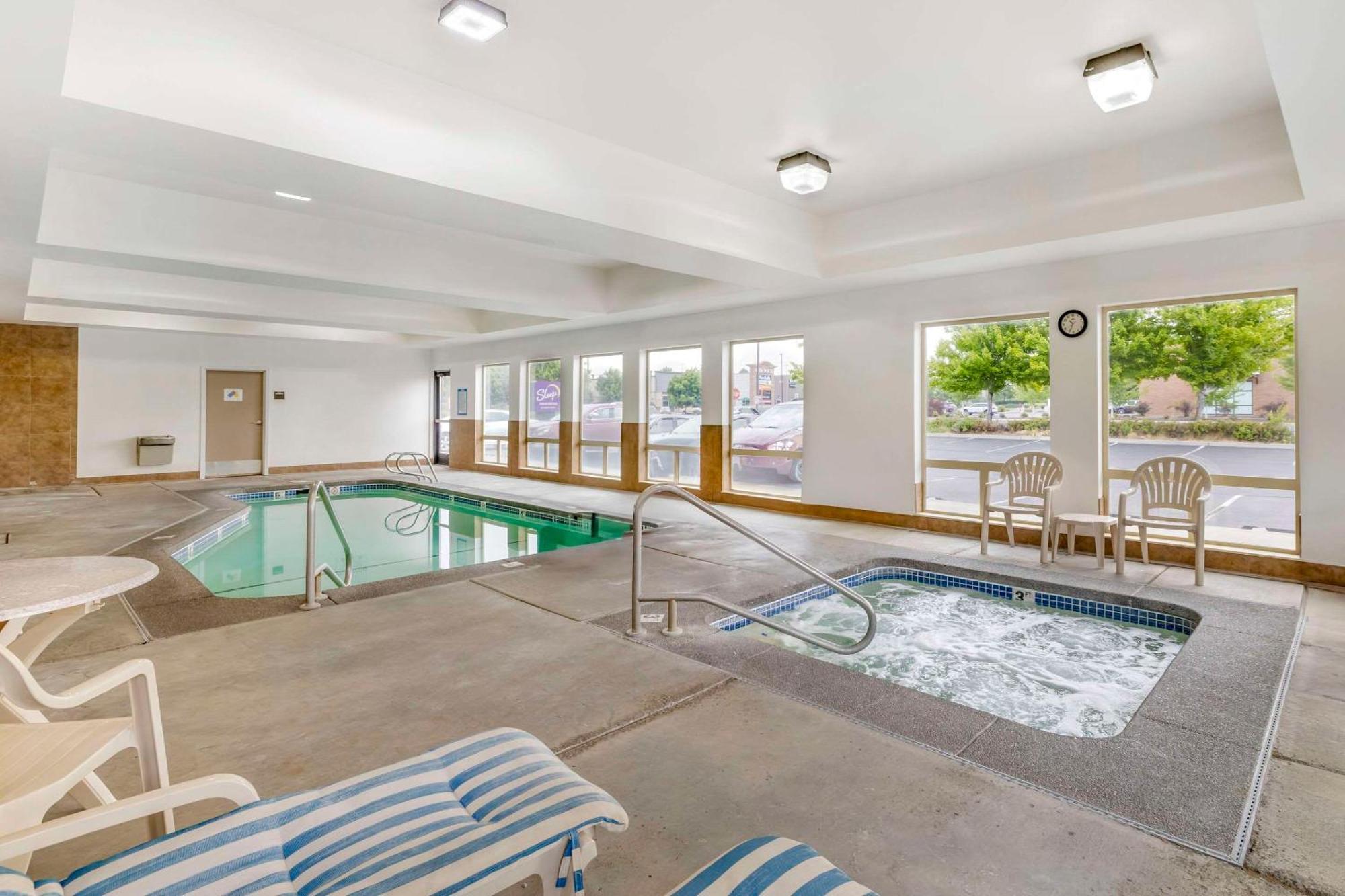 Sleep Inn & Suites Редмонд Экстерьер фото